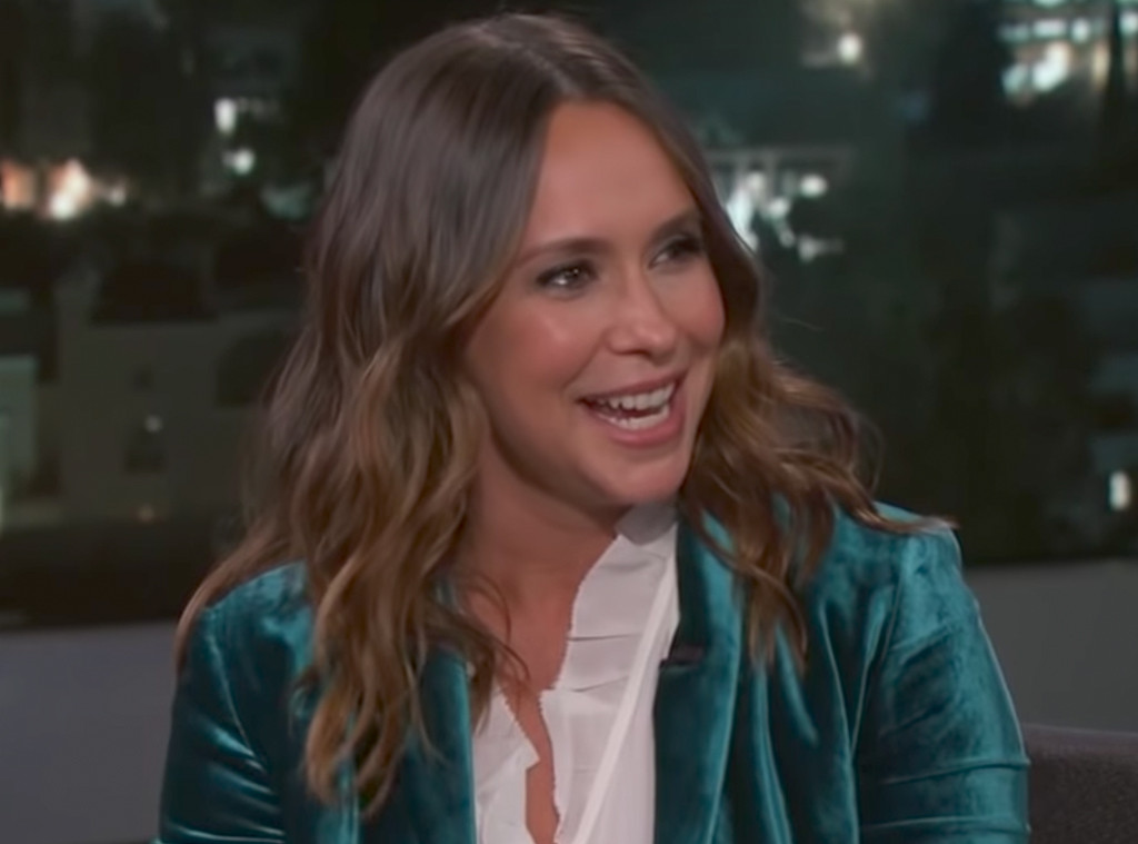 Jennifer Love Hewitt Has the Best Michael Jackson Stories Jennifer Love Hewitt Has the Best Michael Jackson Stories
